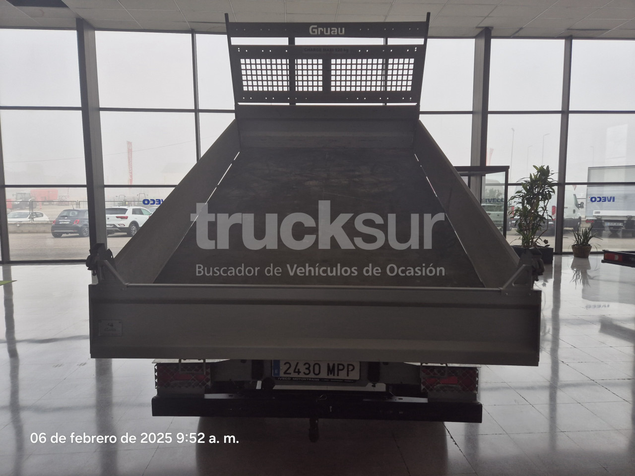 IVECO DAILY 35C14H - Van jungkit: gambar 3 IVECO DAILY 35C14H - Van jungkit: gambar 3