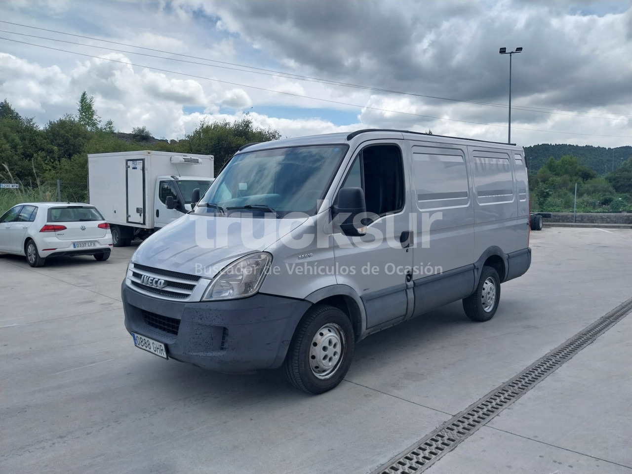 IVECO DAILY 35S12 7M3 - Van box: gambar 1 IVECO DAILY 35S12 7M3 - Van box: gambar 1