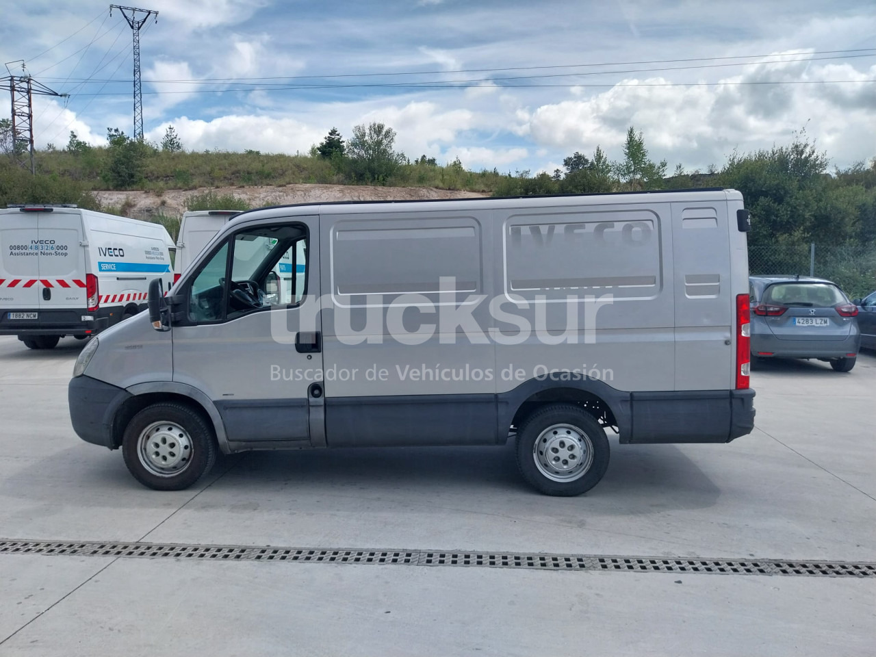 IVECO DAILY 35S12 7M3 - Van box: gambar 3 IVECO DAILY 35S12 7M3 - Van box: gambar 3