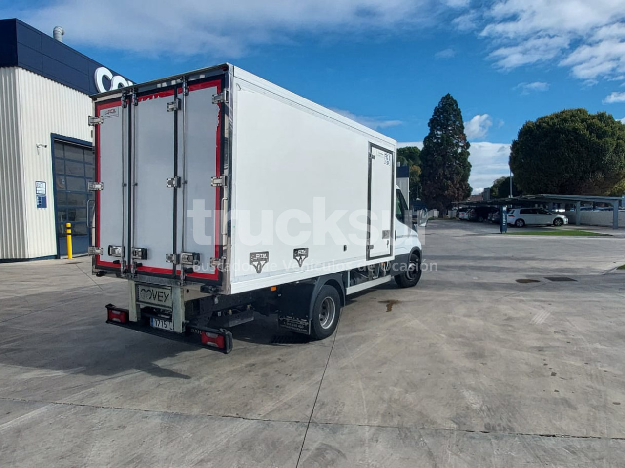 IVECO DAILY 70C14 FRC-X - Truk box: gambar 4 IVECO DAILY 70C14 FRC-X - Truk box: gambar 4