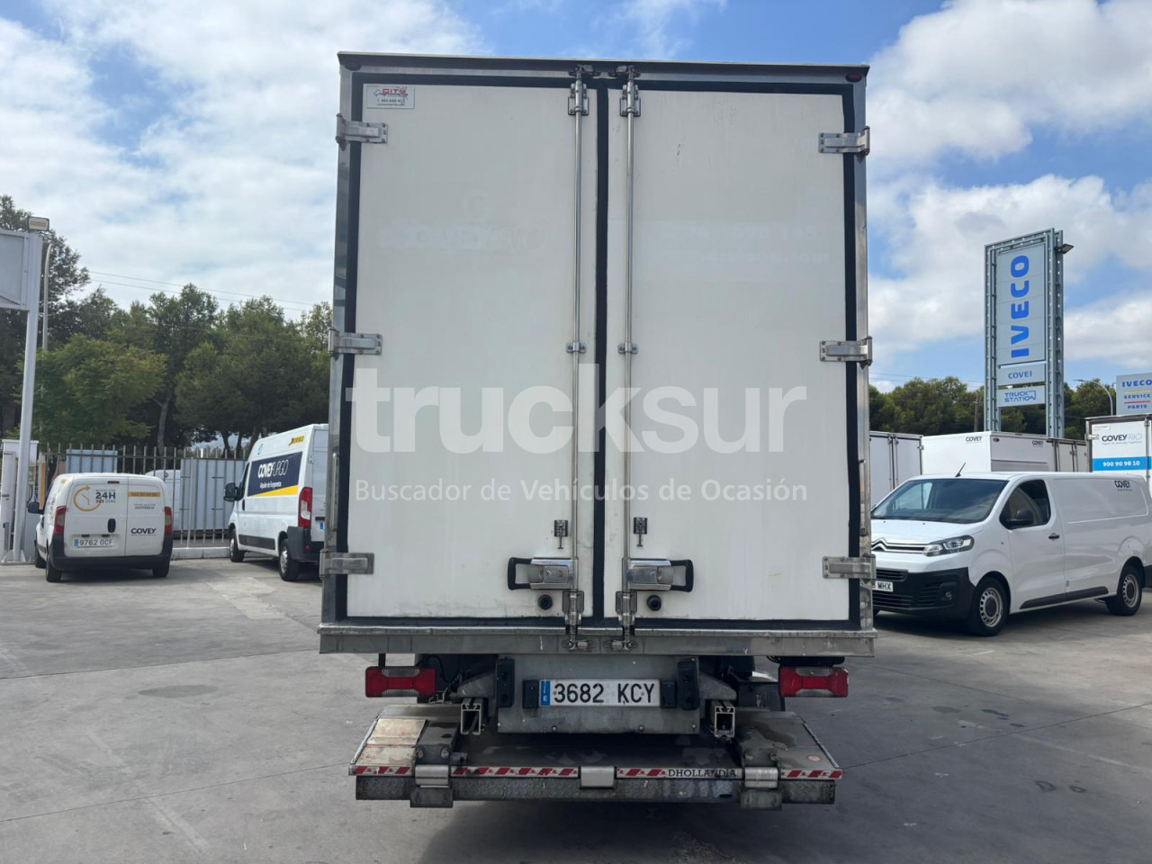 IVECO DAILY 70C18 - Truk box: gambar 5 IVECO DAILY 70C18 - Truk box: gambar 5