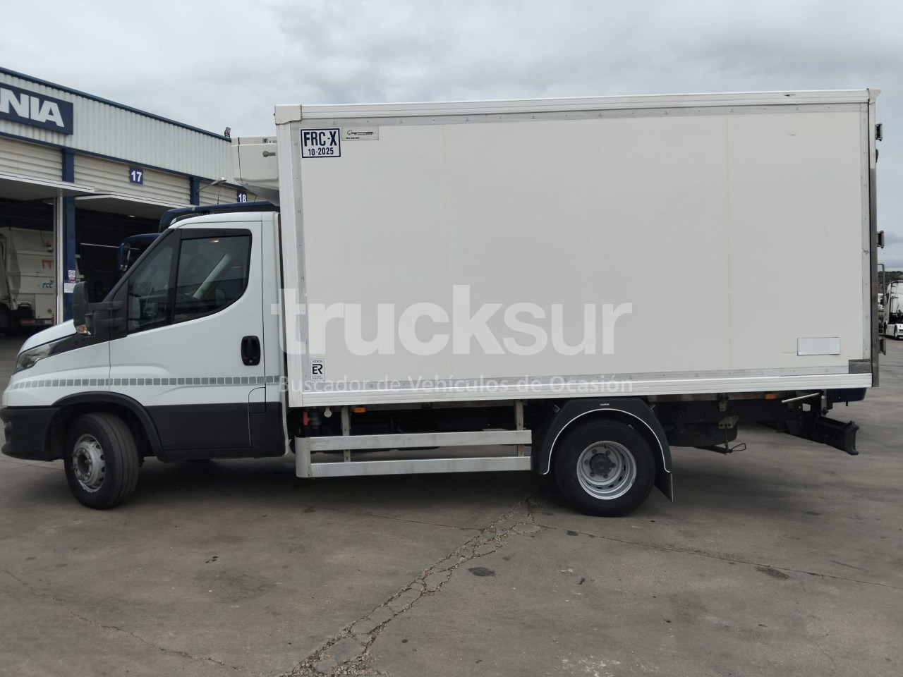 IVECO DAILY 72C16 FRC THK - Truk box: gambar 4 IVECO DAILY 72C16 FRC THK - Truk box: gambar 4