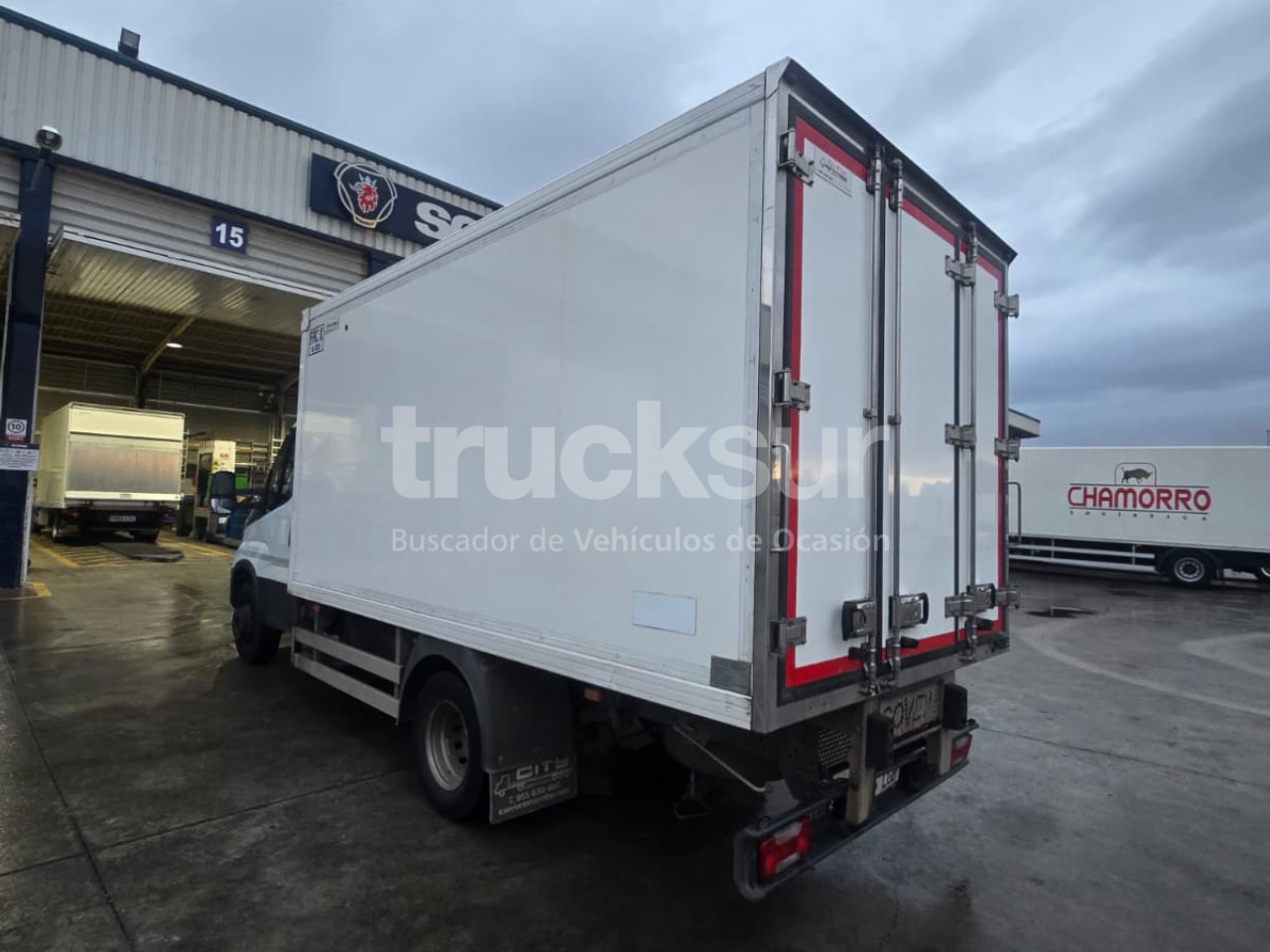 IVECO DAILY 72C16 FRC THK - Truk box: gambar 4 IVECO DAILY 72C16 FRC THK - Truk box: gambar 4