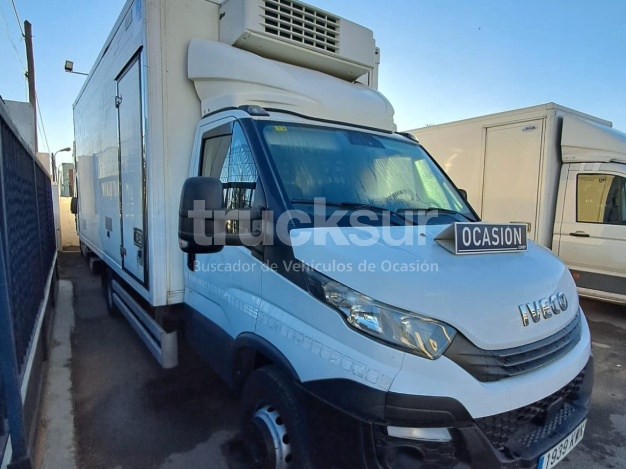 IVECO DAILY 72C18 FRC-X P/E - Truk box: gambar 1 IVECO DAILY 72C18 FRC-X P/E - Truk box: gambar 1