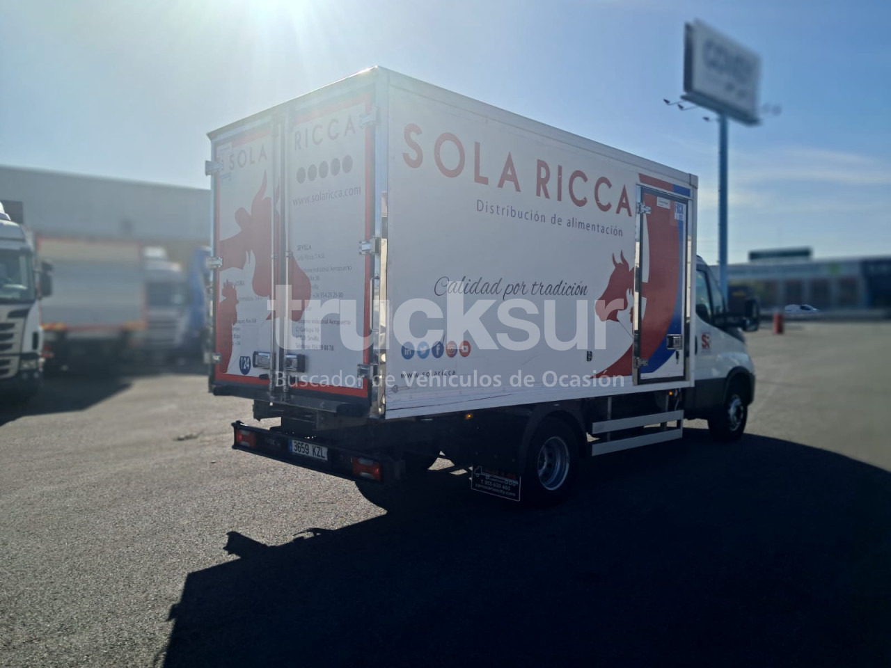 IVECO DAILY 72C18 FRC-X THK - Truk box: gambar 3 IVECO DAILY 72C18 FRC-X THK - Truk box: gambar 3