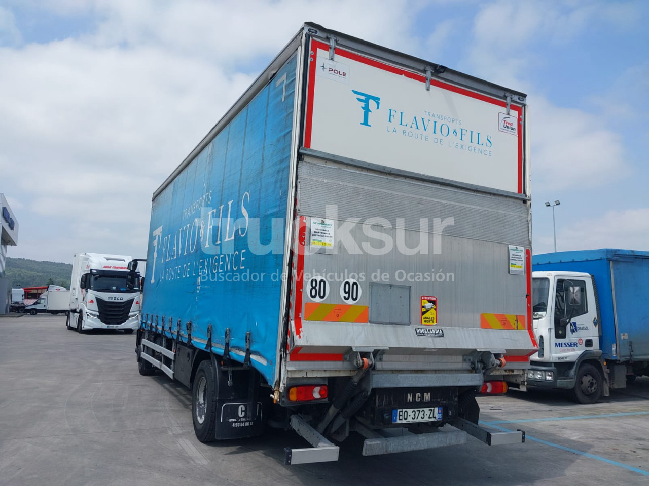IVECO EUROCARGO ML160-250 - Truk dengan terpal samping: gambar 4 IVECO EUROCARGO ML160-250 - Truk dengan terpal samping: gambar 4