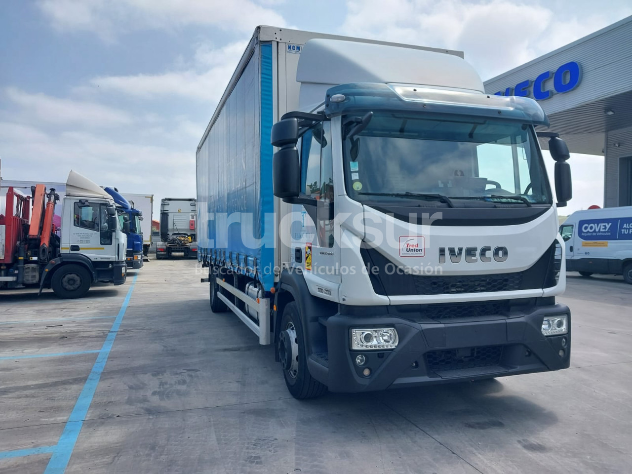 IVECO EUROCARGO ML160-250 - Truk dengan terpal samping: gambar 2 IVECO EUROCARGO ML160-250 - Truk dengan terpal samping: gambar 2