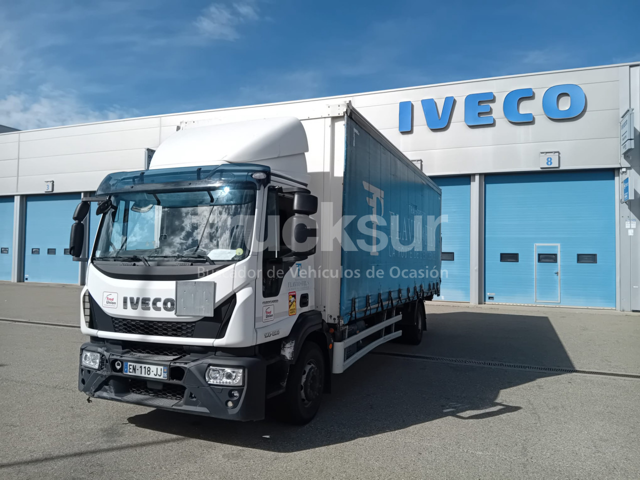 IVECO EUROCARGO ML160-250 - Truk dengan terpal samping: gambar 2 IVECO EUROCARGO ML160-250 - Truk dengan terpal samping: gambar 2