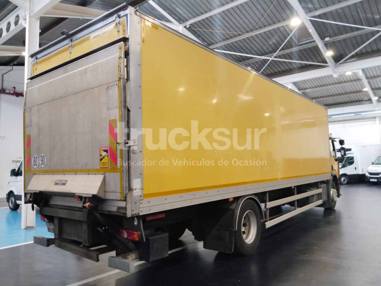 RENAULT D280.18 - Truk box: gambar 4 RENAULT D280.18 - Truk box: gambar 4