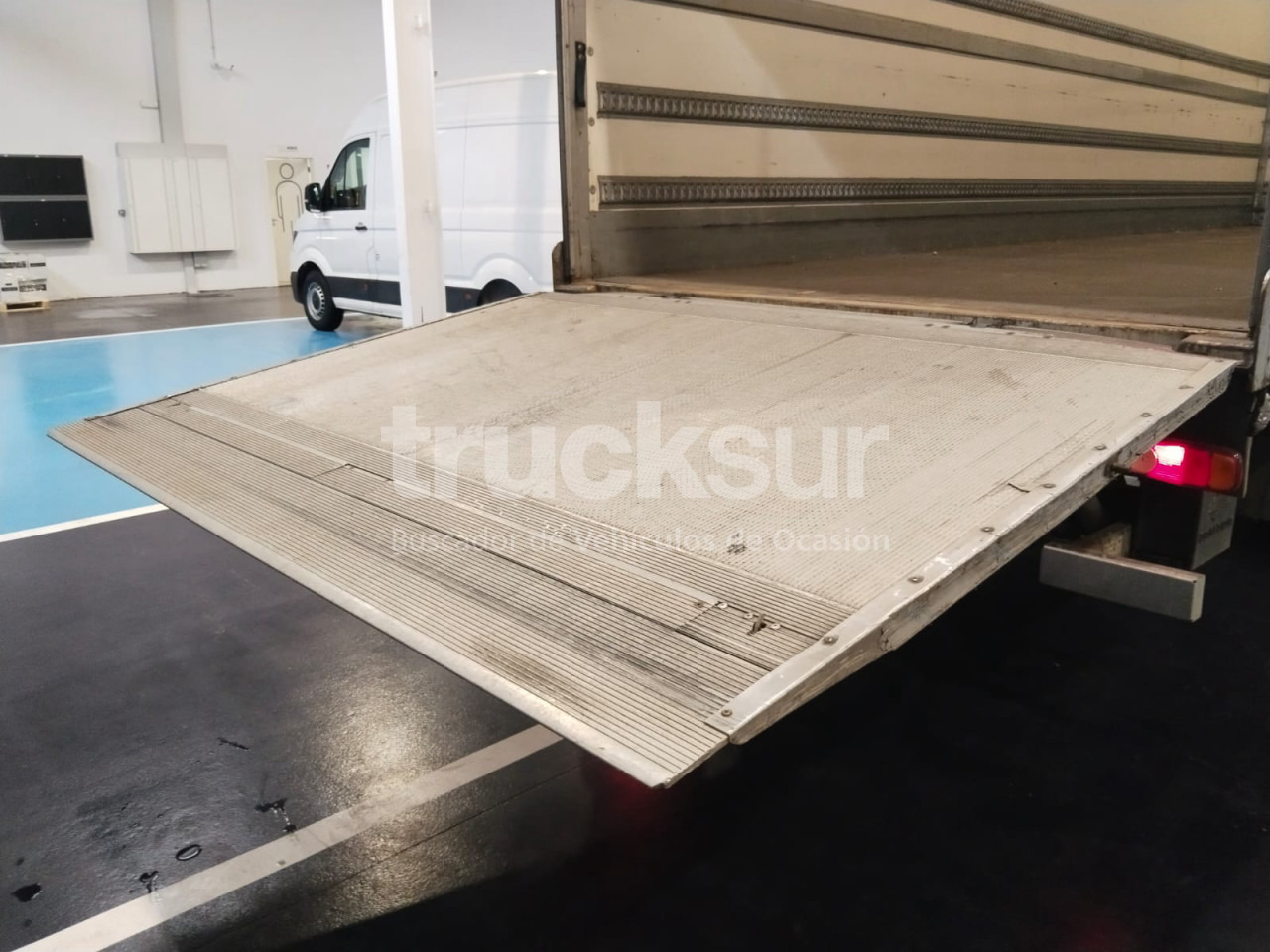 Truk box RENAULT D280.18: gambar 14 Truk box RENAULT D280.18: gambar 14