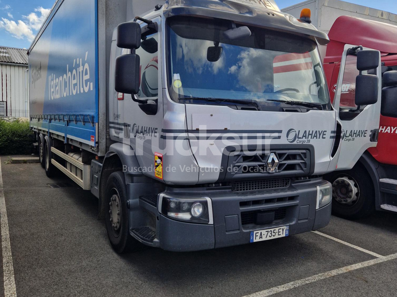 RENAULT D320.26 - Truk dengan terpal samping: gambar 1 RENAULT D320.26 - Truk dengan terpal samping: gambar 1
