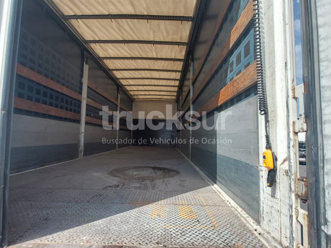 RENAULT D380.18 - Truk dengan terpal samping: gambar 5 RENAULT D380.18 - Truk dengan terpal samping: gambar 5
