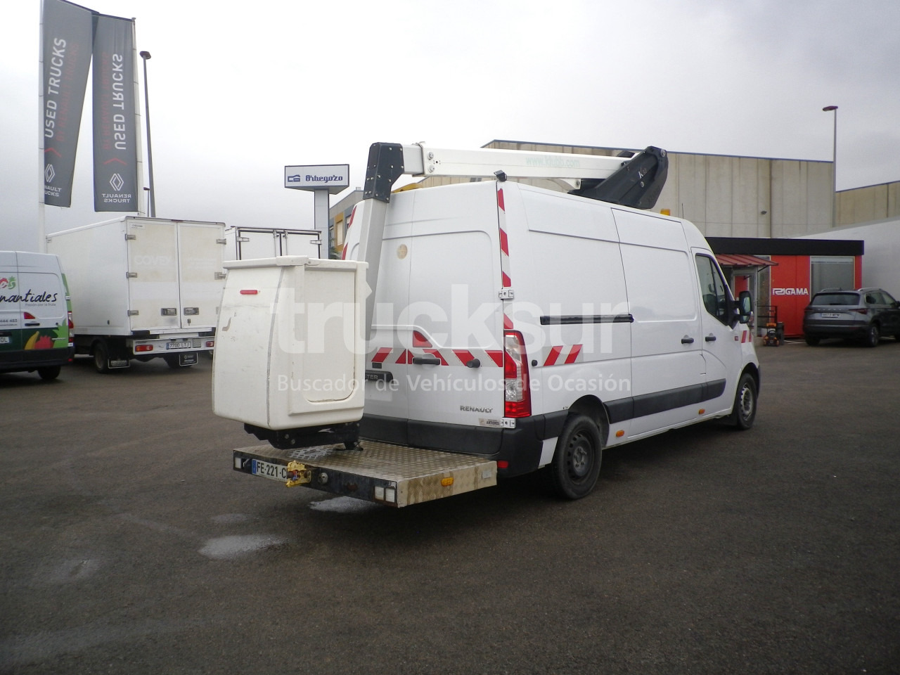 RENAULT MASTER 130.35 CESTA - Van box: gambar 4 RENAULT MASTER 130.35 CESTA - Van box: gambar 4