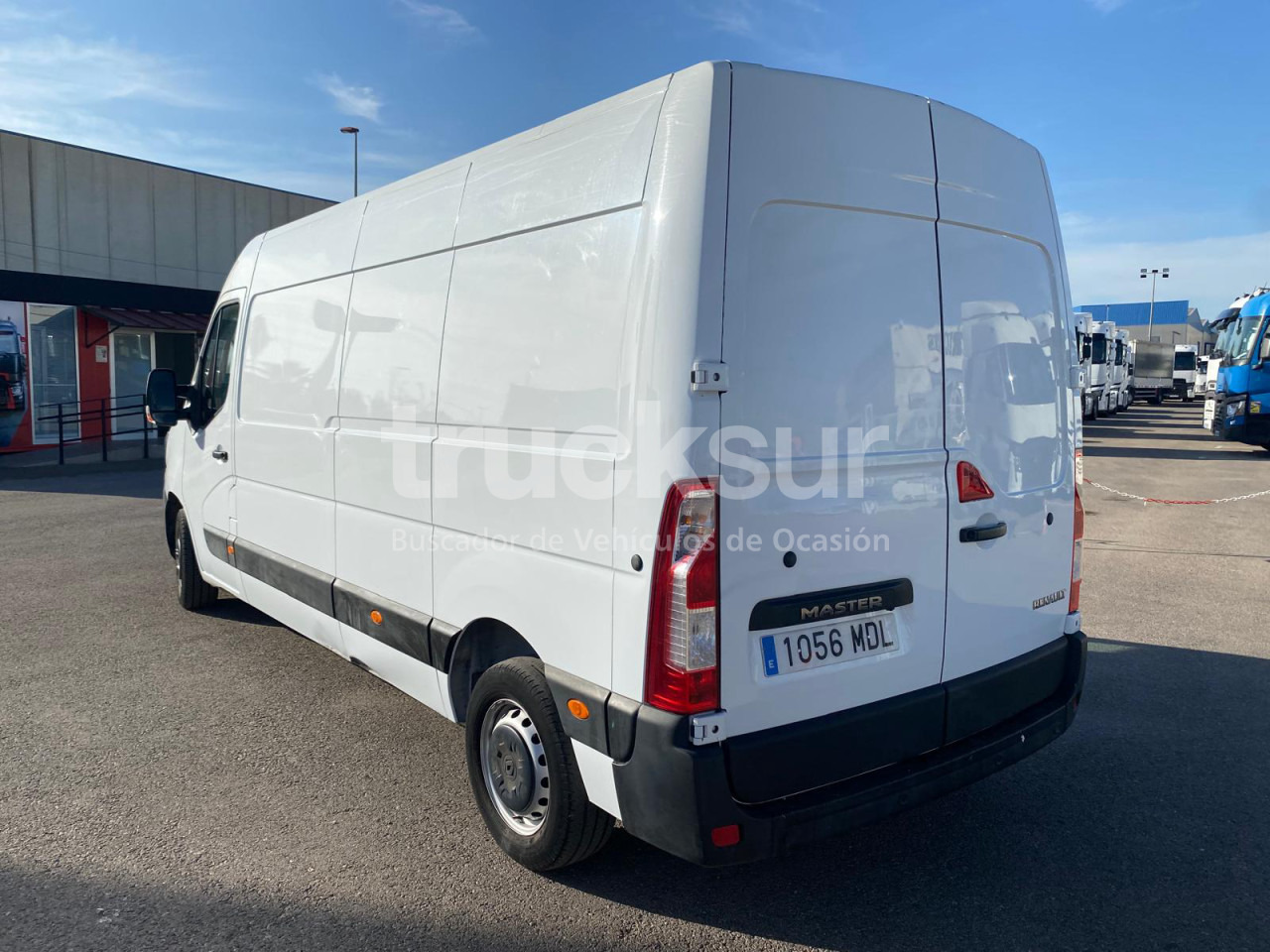 RENAULT MASTER 150.35 - Van box: gambar 3 RENAULT MASTER 150.35 - Van box: gambar 3