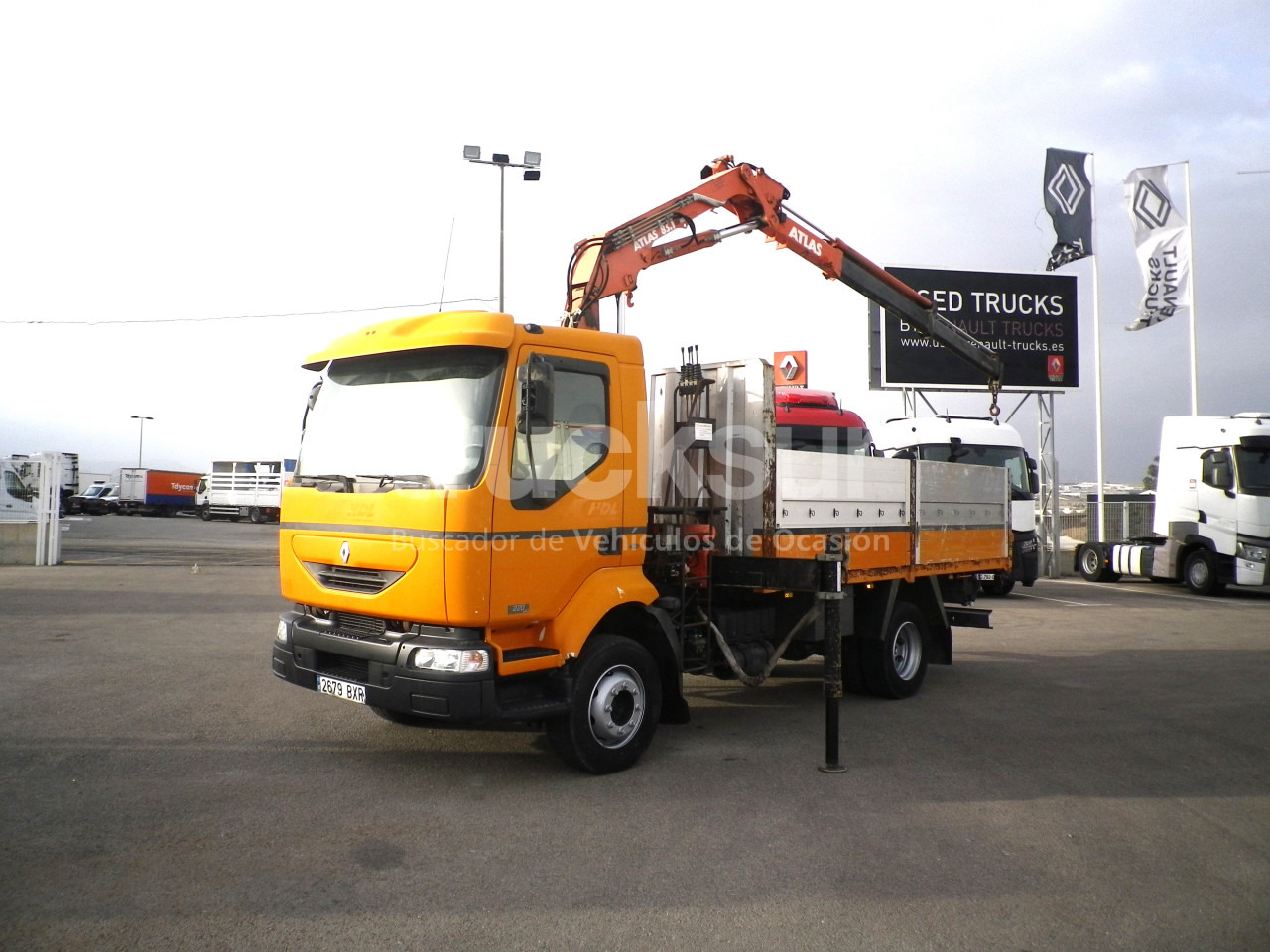RENAULT MIDLUM 220.14C GRUA - Truk flatbed, Truk derek: gambar 1 RENAULT MIDLUM 220.14C GRUA - Truk flatbed, Truk derek: gambar 1