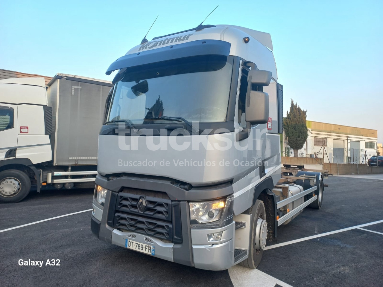 RENAULT T430 - Pengangkut kontainer/ Container truck: gambar 1 RENAULT T430 - Pengangkut kontainer/ Container truck: gambar 1