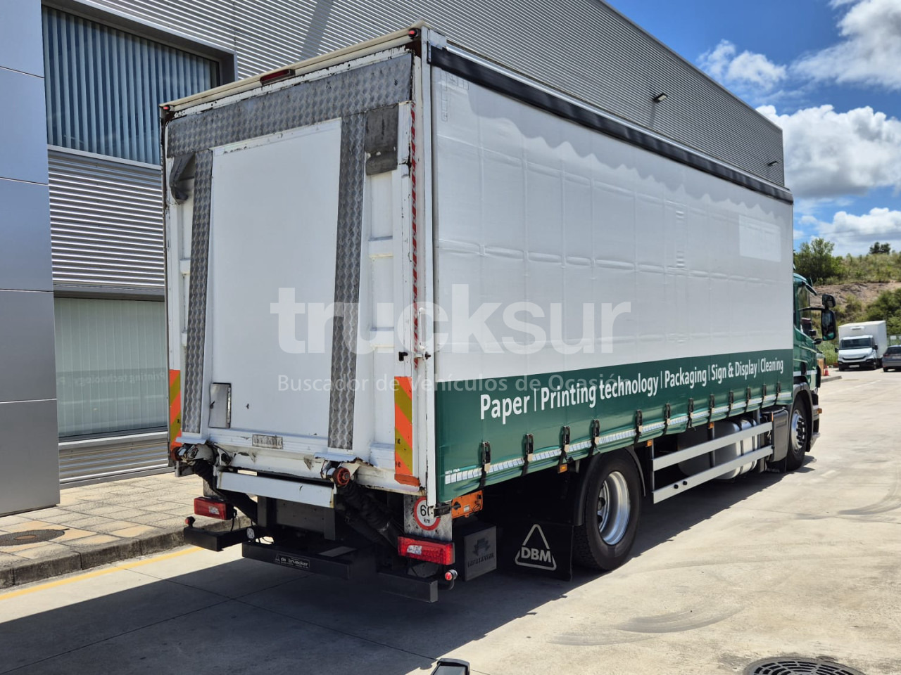 SCANIA P320 - Truk dengan terpal samping: gambar 4 SCANIA P320 - Truk dengan terpal samping: gambar 4