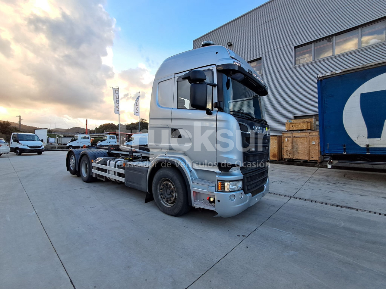SCANIA R580.26 ejes 6x2*4 - Hook lift: gambar 2 SCANIA R580.26 ejes 6x2*4 - Hook lift: gambar 2