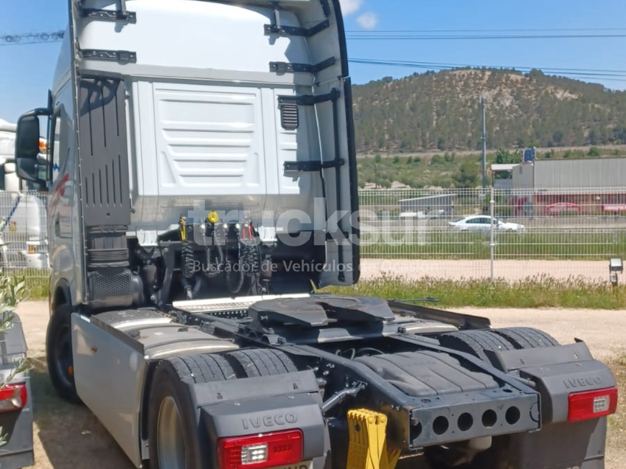 IVECO S-WAY A530 - Tractor head: gambar 3 IVECO S-WAY A530 - Tractor head: gambar 3