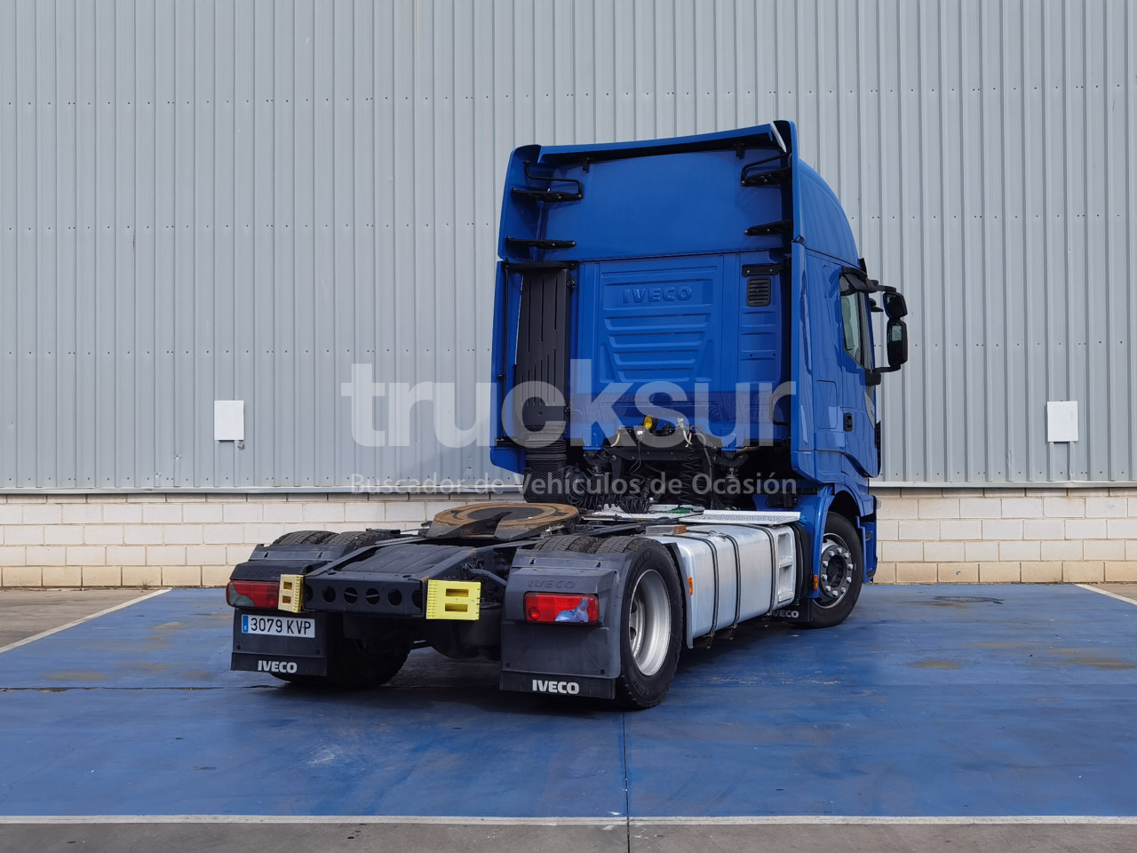 IVECO STRALIS AS440S46T/P HI-WAY - Tractor head: gambar 4 IVECO STRALIS AS440S46T/P HI-WAY - Tractor head: gambar 4