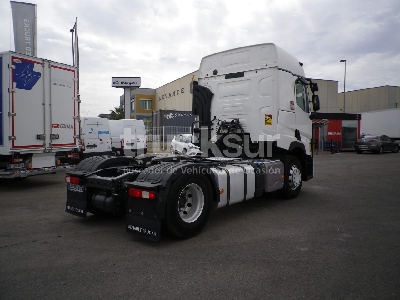 RENAULT T440 SLEEPER CAB - Tractor head: gambar 4 RENAULT T440 SLEEPER CAB - Tractor head: gambar 4