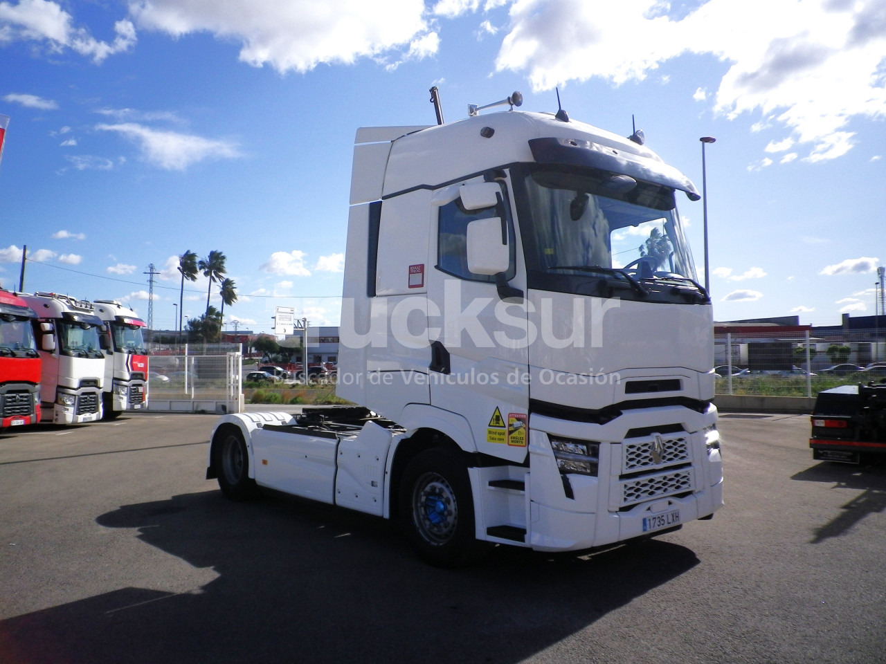 RENAULT T520 HIGH SLEEPER CAB - Tractor head: gambar 3 RENAULT T520 HIGH SLEEPER CAB - Tractor head: gambar 3