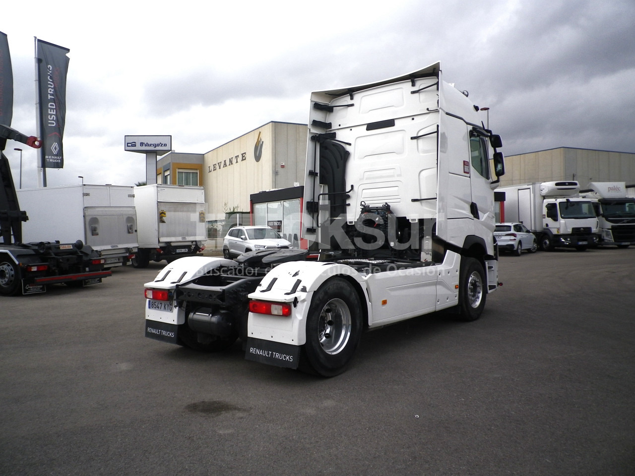 RENAULT T520 HIGH SLEEPER CAB - Tractor head: gambar 4 RENAULT T520 HIGH SLEEPER CAB - Tractor head: gambar 4
