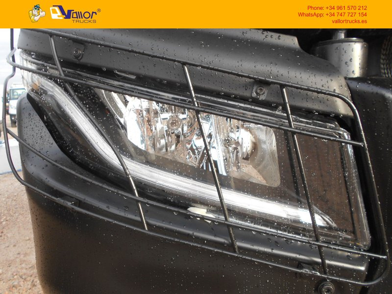 IVECO TWAY 6x4 - TRUCK FOR EXPORT - Tractor head: gambar 3 IVECO TWAY 6x4 - TRUCK FOR EXPORT - Tractor head: gambar 3