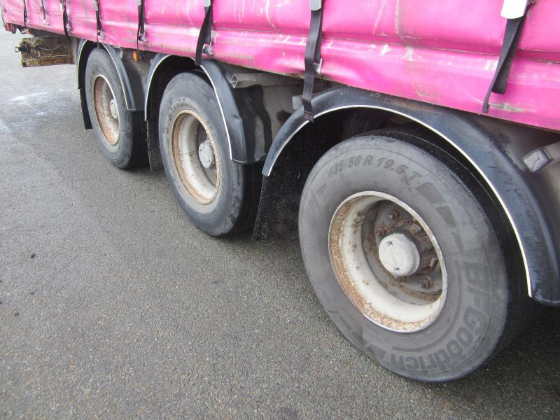 Fruehauf - Semi-trailer dengan terpal samping: gambar 4 Fruehauf - Semi-trailer dengan terpal samping: gambar 4