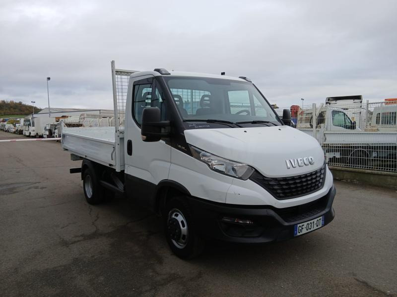 Iveco 35.140 - Van jungkit: gambar 3 Iveco 35.140 - Van jungkit: gambar 3