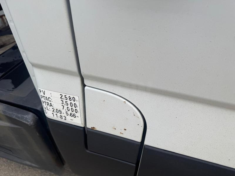 Iveco Daily 35C15 - Van jungkit: gambar 5 Iveco Daily 35C15 - Van jungkit: gambar 5
