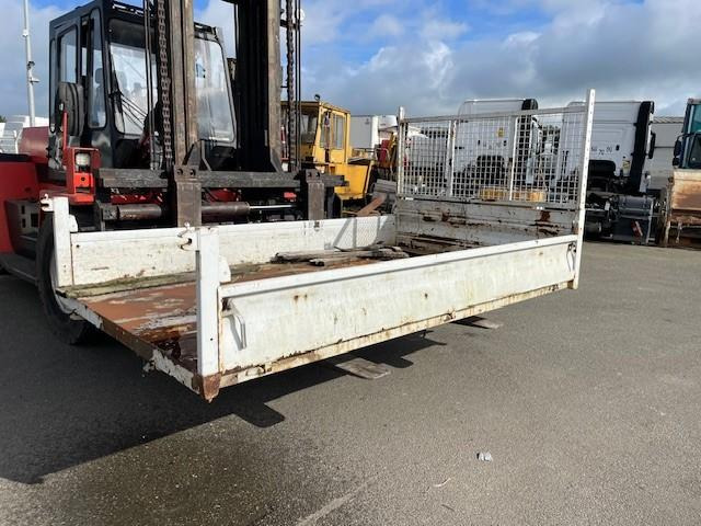JPN BENNE benne basculante - Bodi flatbed: gambar 1 JPN BENNE benne basculante - Bodi flatbed: gambar 1