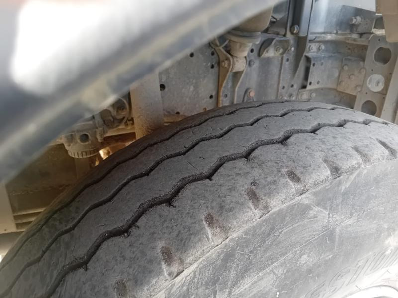 MAN TGA 33.350 - Truk jungkit: gambar 5 MAN TGA 33.350 - Truk jungkit: gambar 5