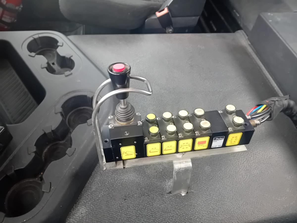 Mercedes Antos 2643 - Hook lift: gambar 4 Mercedes Antos 2643 - Hook lift: gambar 4