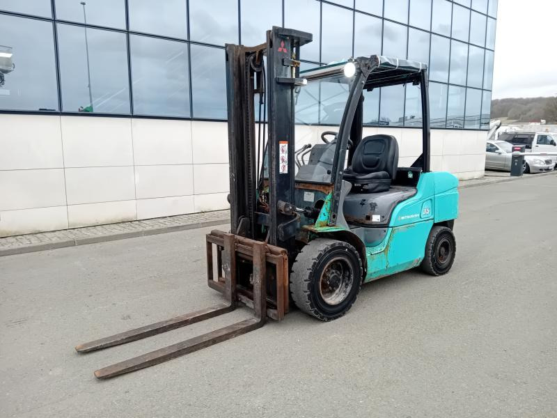Mitsubishi FD35N - Forklift diesel: gambar 2 Mitsubishi FD35N - Forklift diesel: gambar 2