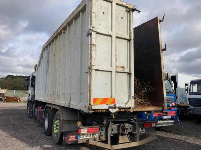 Truk jungkit, Truk derek Renault C-Series 460: gambar 10