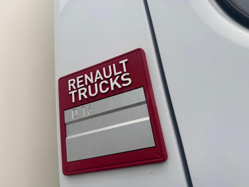 Renault D-Series - Truk box: gambar 4 Renault D-Series - Truk box: gambar 4