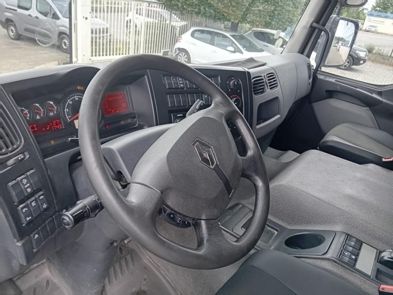 Renault Gamme D 280.19 - Truk box: gambar 3 Renault Gamme D 280.19 - Truk box: gambar 3