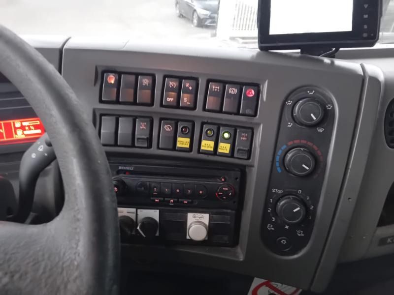 Renault Kerax 370 DXI - Truk jungkit: gambar 4 Renault Kerax 370 DXI - Truk jungkit: gambar 4