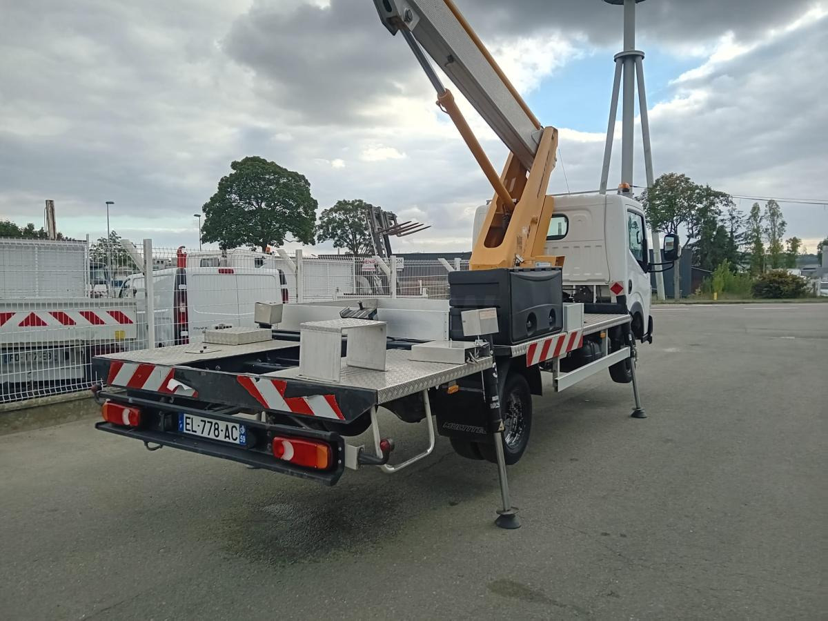 Renault Maxity 130 - Platform pengangkat, Van pengiriman: gambar 2 Renault Maxity 130 - Platform pengangkat, Van pengiriman: gambar 2