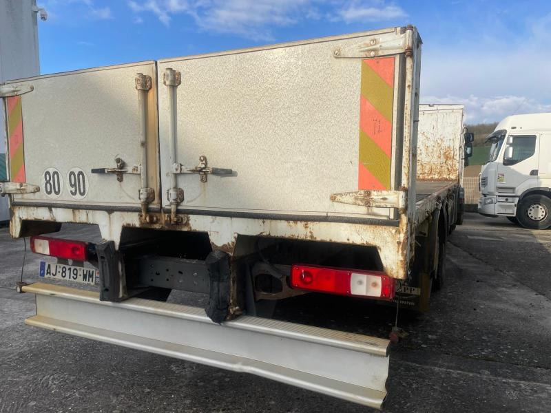 Renault Premium Lander 380.26 DXI - Truk flatbed: gambar 3 Renault Premium Lander 380.26 DXI - Truk flatbed: gambar 3