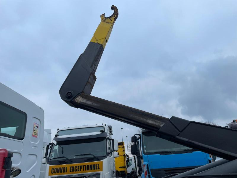 Renault Premium Lander 430 DXI - Hook lift: gambar 5 Renault Premium Lander 430 DXI - Hook lift: gambar 5