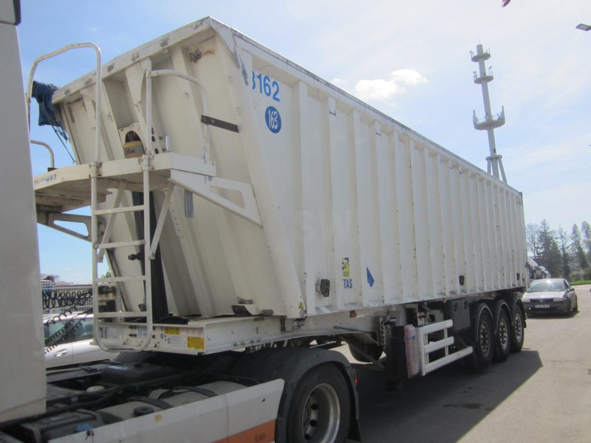 Stas - Semi-trailer jungkit: gambar 1 Stas - Semi-trailer jungkit: gambar 1