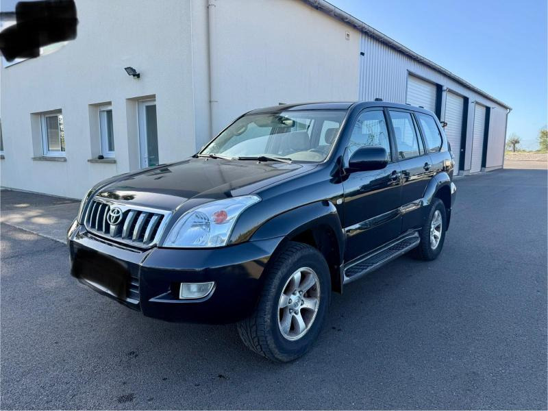 Toyota Land Cruiser - Mobil SUV: gambar 1 Toyota Land Cruiser - Mobil SUV: gambar 1