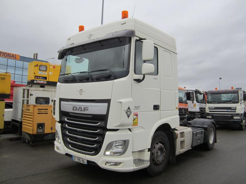 DAF XF105 460 - Tractor head: gambar 1 DAF XF105 460 - Tractor head: gambar 1