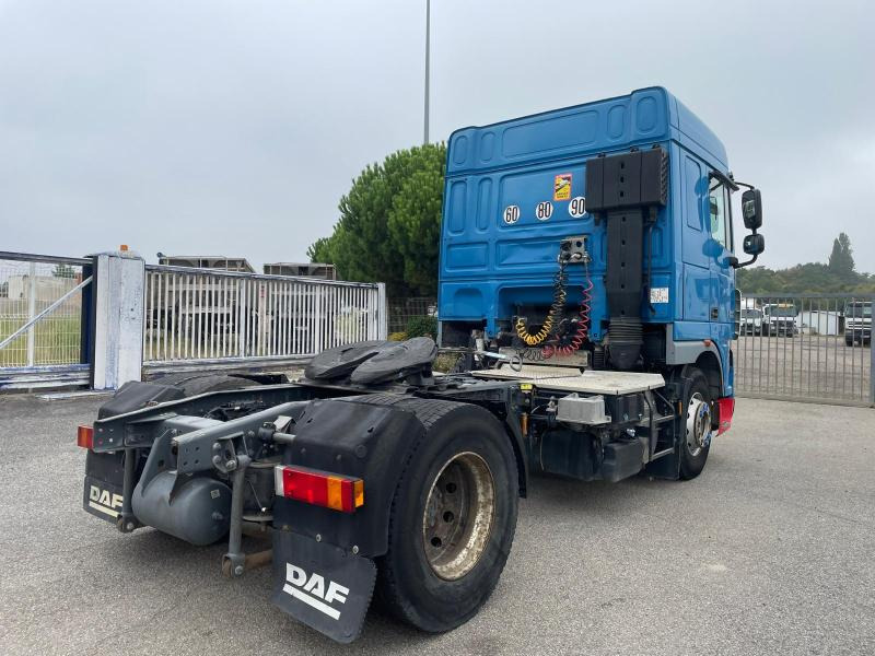 DAF XF105 460 - Tractor head: gambar 4 DAF XF105 460 - Tractor head: gambar 4