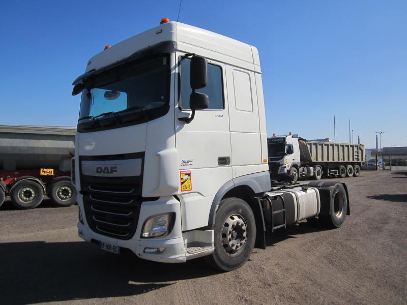 DAF XF105 460 - Tractor head: gambar 1 DAF XF105 460 - Tractor head: gambar 1
