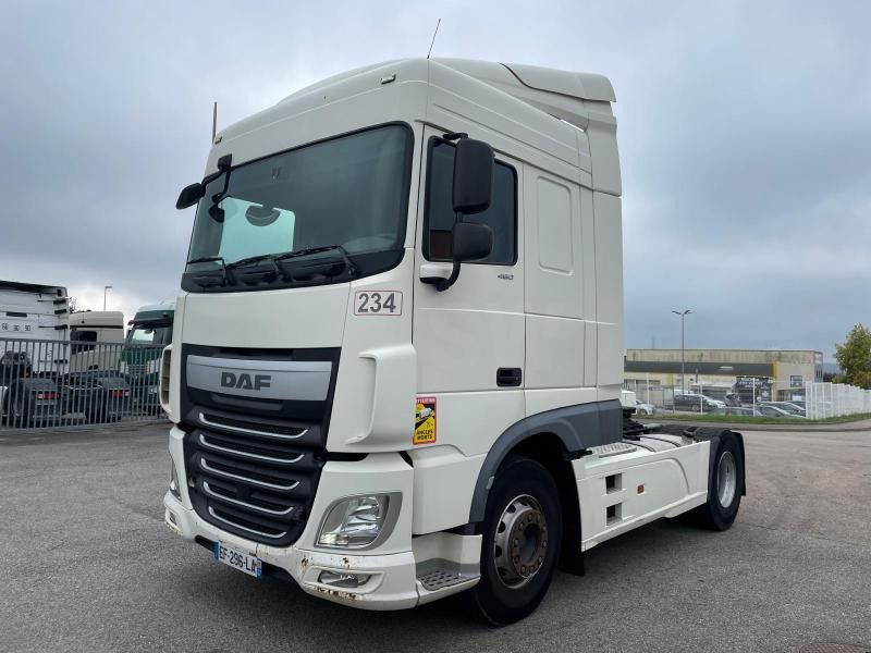 DAF XF460 - Tractor head: gambar 1 DAF XF460 - Tractor head: gambar 1