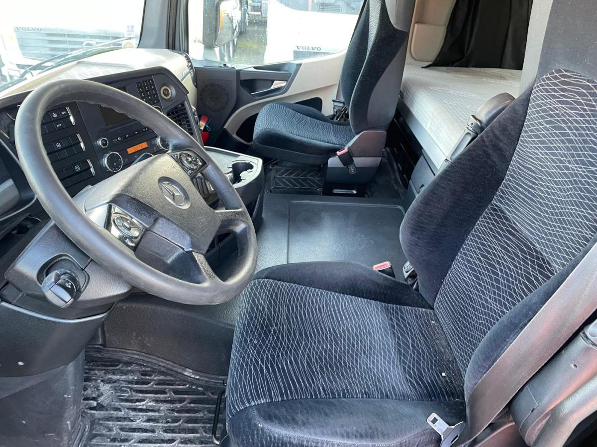 Mercedes Actros 1845 - Tractor head: gambar 2 Mercedes Actros 1845 - Tractor head: gambar 2