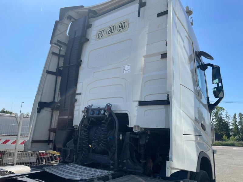 Volvo FH 500 - Tractor head: gambar 3 Volvo FH 500 - Tractor head: gambar 3